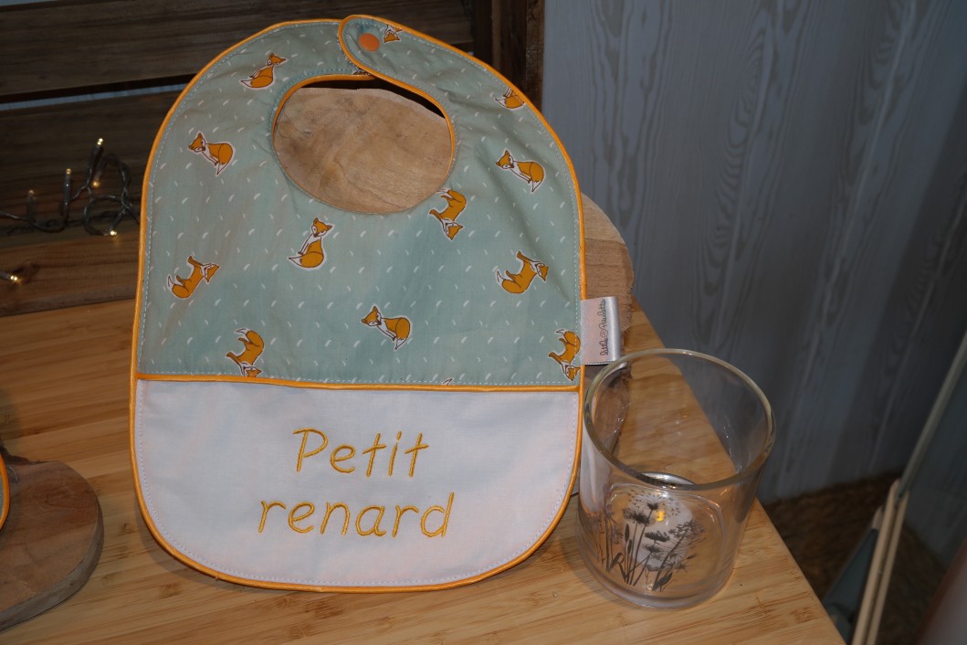 Bavoir brodé Renards