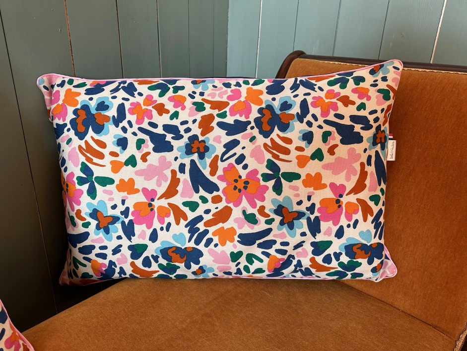 Grand coussin fleuri multicolors