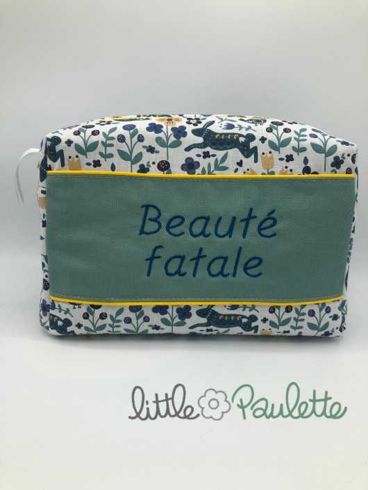 Trousse de toilette brodée - Beauté fatale