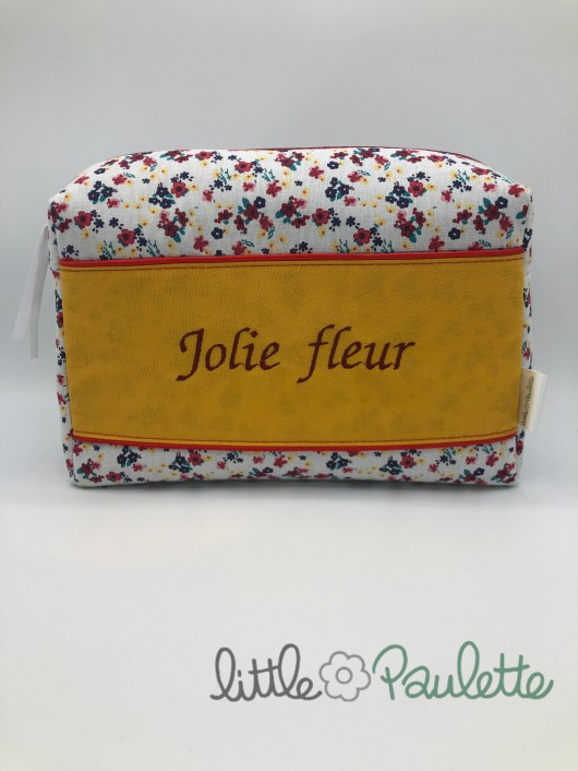 Trousse de toilette brodée - Jolie fleur